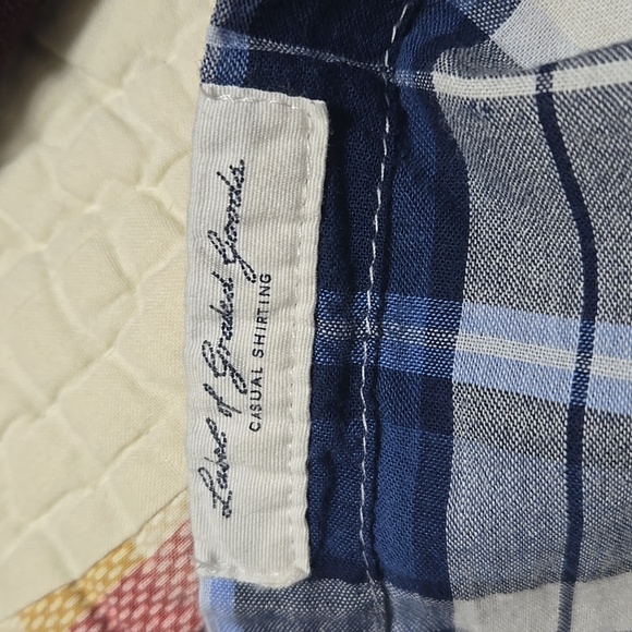 Lightweight button up - Picture 10 of 12